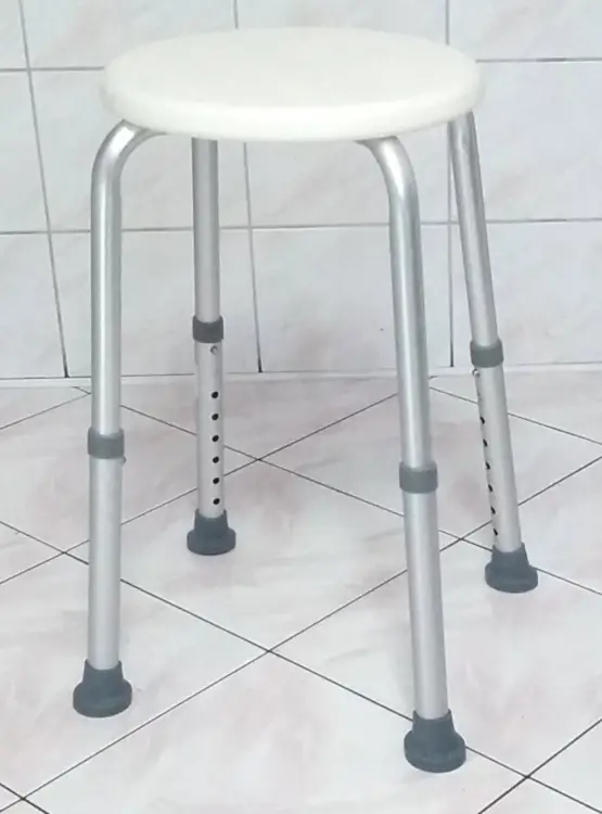 krzeslo_do_prysznica_stolek_chorych_taboret_pod_prysznic_antar_okrągly..jpg